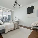 Unique Tower Premium Lux Heart Of By Renters Prestige דירה *
