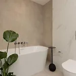 דירה Unique Tower Premium Lux Heart Of By Renters Prestige *