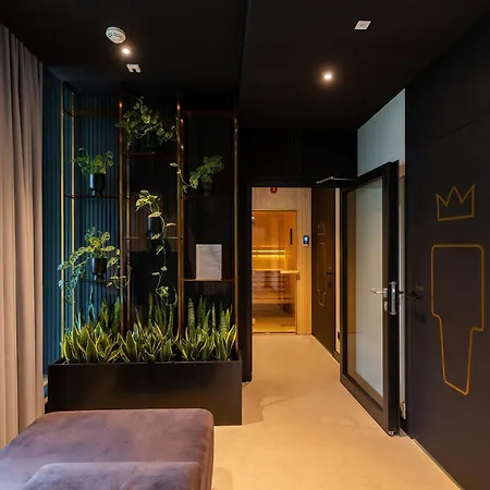 Unique Tower Premium Lux Heart Of By Renters Prestige Varsó