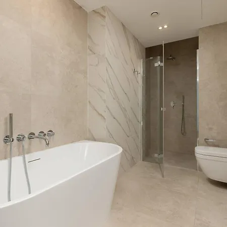 Apartamento Unique Tower Premium Lux Heart Of By Renters Prestige Varsóvia