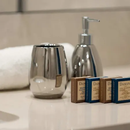 Unique Tower Premium Lux Heart Of By Renters Prestige דירה