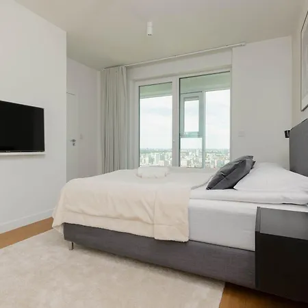 Unique Tower Premium Lux Heart Of By Renters Prestige דירה ורשה