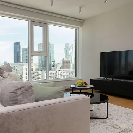 Unique Tower Premium Lux Heart Of By Renters Prestige Apartman Varsó