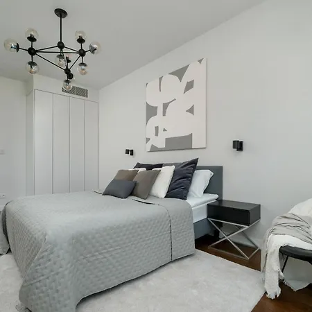 Unique Tower Premium Lux Heart Of By Renters Prestige Apartamento