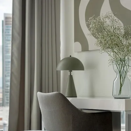 Unique Tower Premium Lux Heart Of By Renters Prestige アパート *