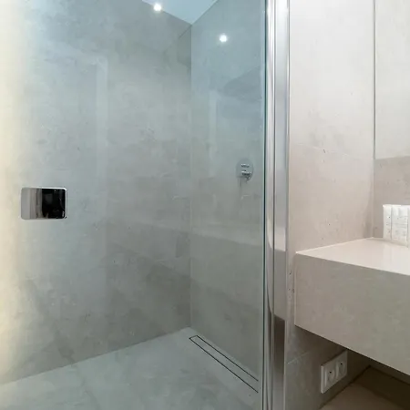 Unique Tower Premium Lux Heart Of By Renters Prestige