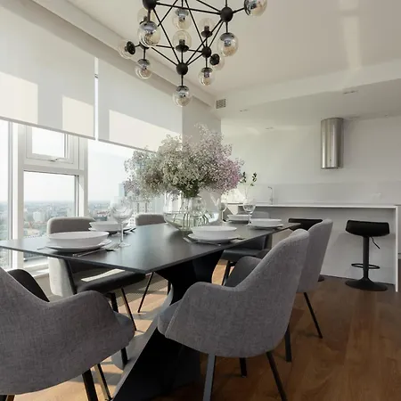 Unique Tower Premium Lux Heart Of By Renters Prestige * Varsó